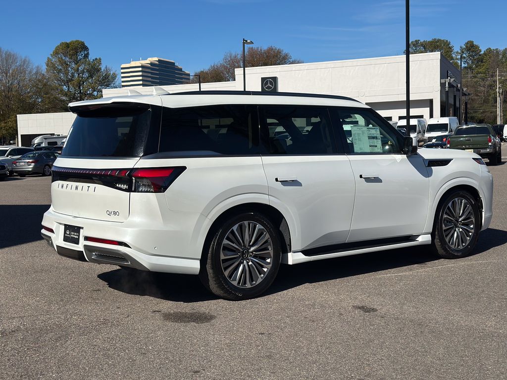 2025 Infiniti QX80 Luxe photo 13