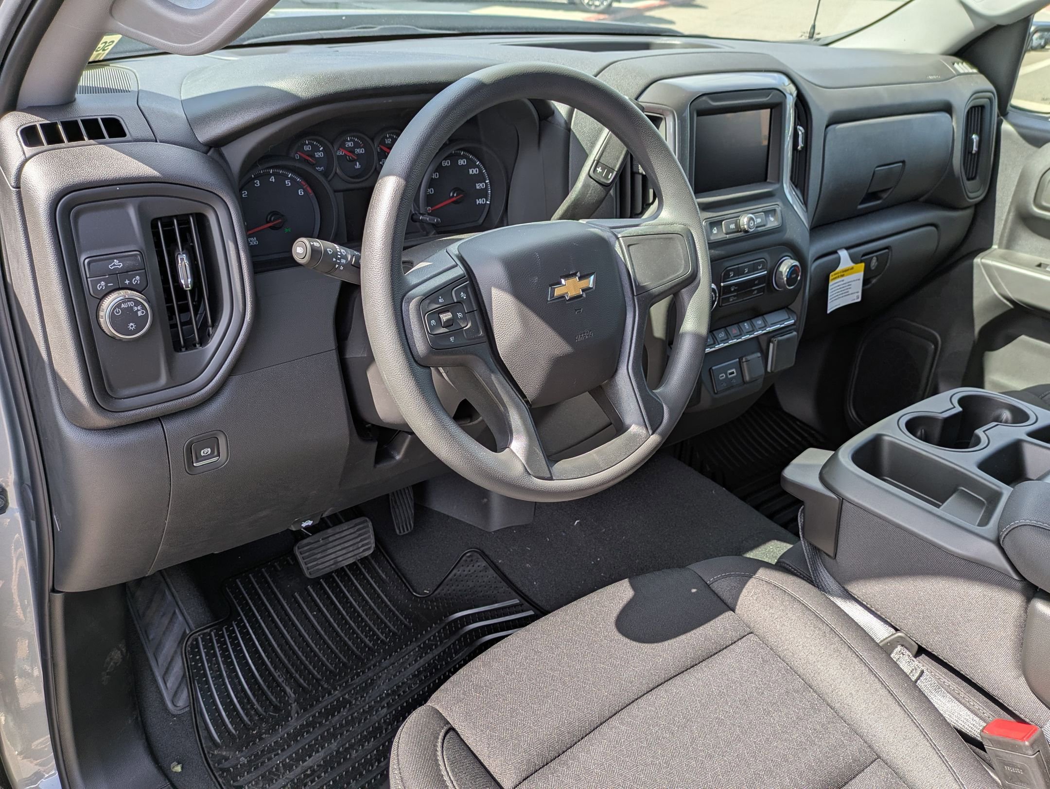 2025 Chevrolet Silverado 1500 Custom photo 10