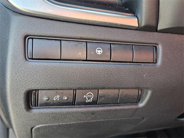 2023 Nissan Rogue SV photo 22