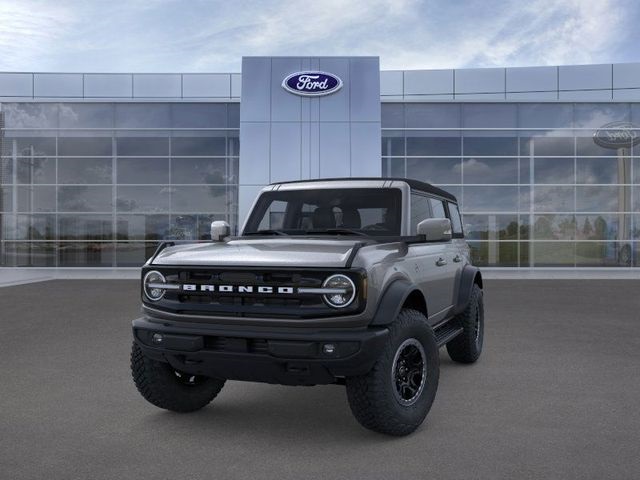 2024 Ford Bronco Outer Banks photo 2
