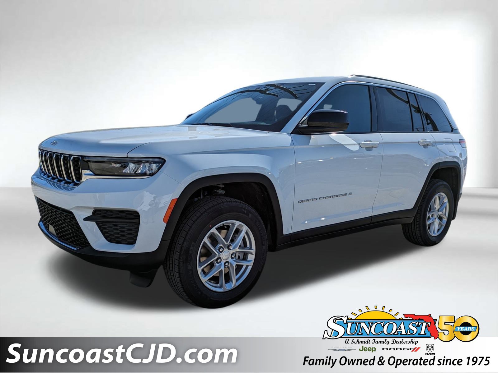 2025 Jeep Grand Cherokee Laredo's photo