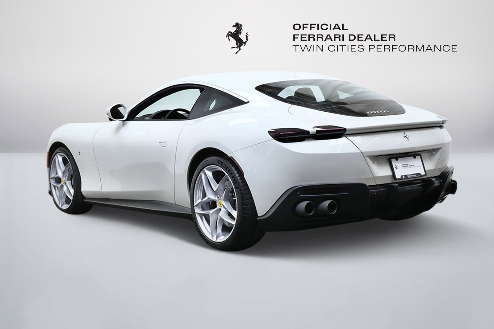 2021 Ferrari Roma photo 3