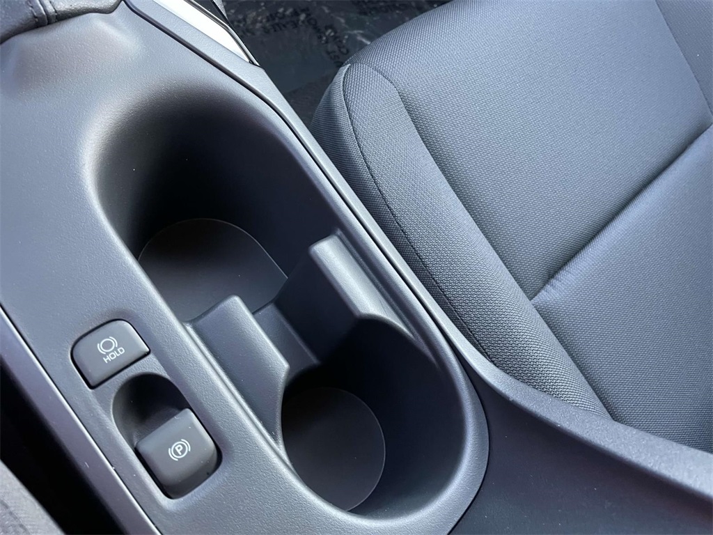 2025 Toyota Corolla LE photo 30