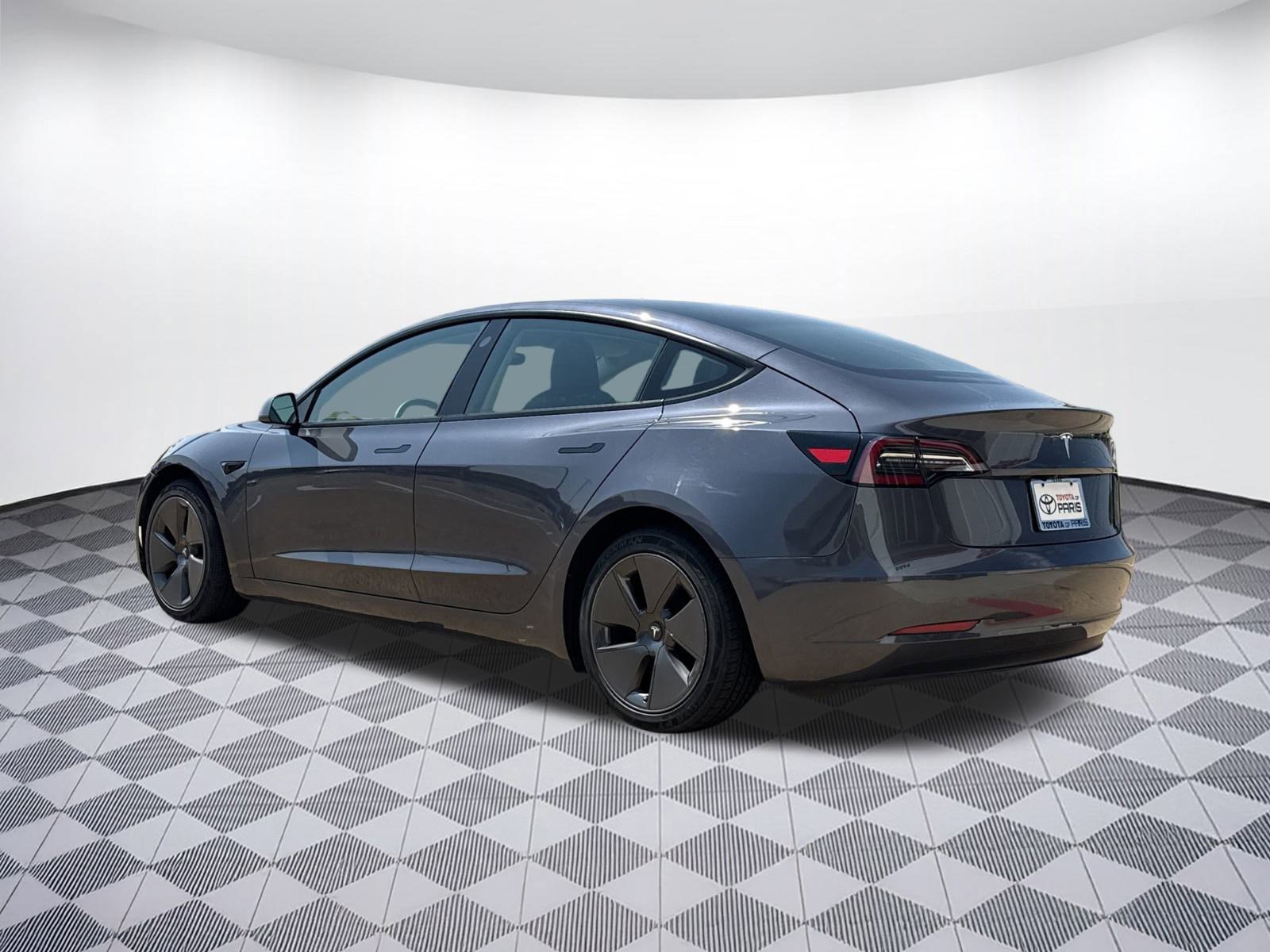 2023 Tesla Model 3 photo 3
