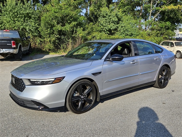 2023 Honda Accord Hybrid Sport-L photo 3