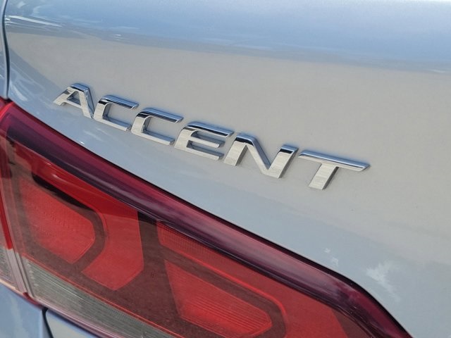 2021 Hyundai Accent SEL photo 6