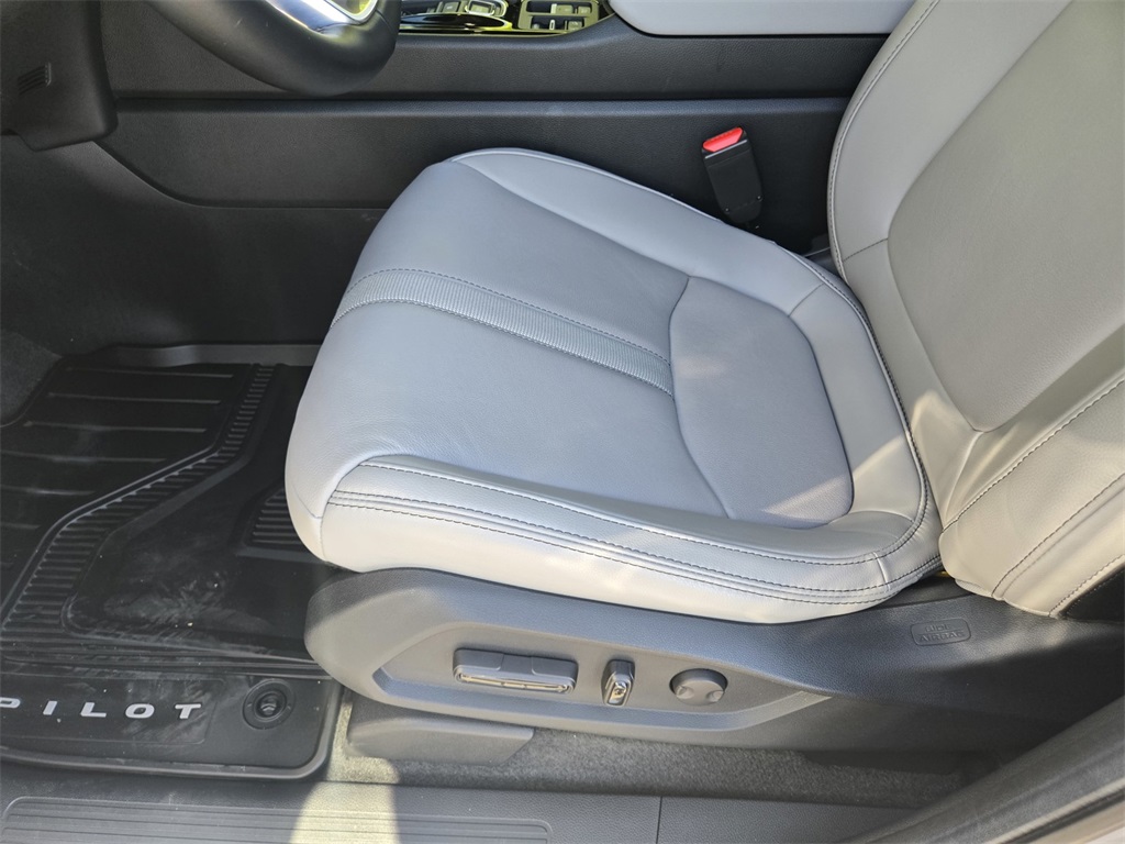 2024 Honda Pilot Touring photo 15