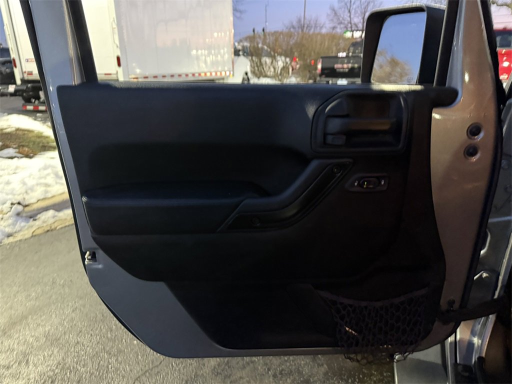 2017 JEEP WRANGLER - Image 11