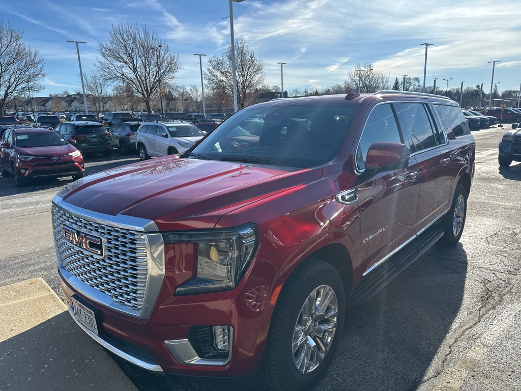 2023 GMC Yukon XL Denali's photo