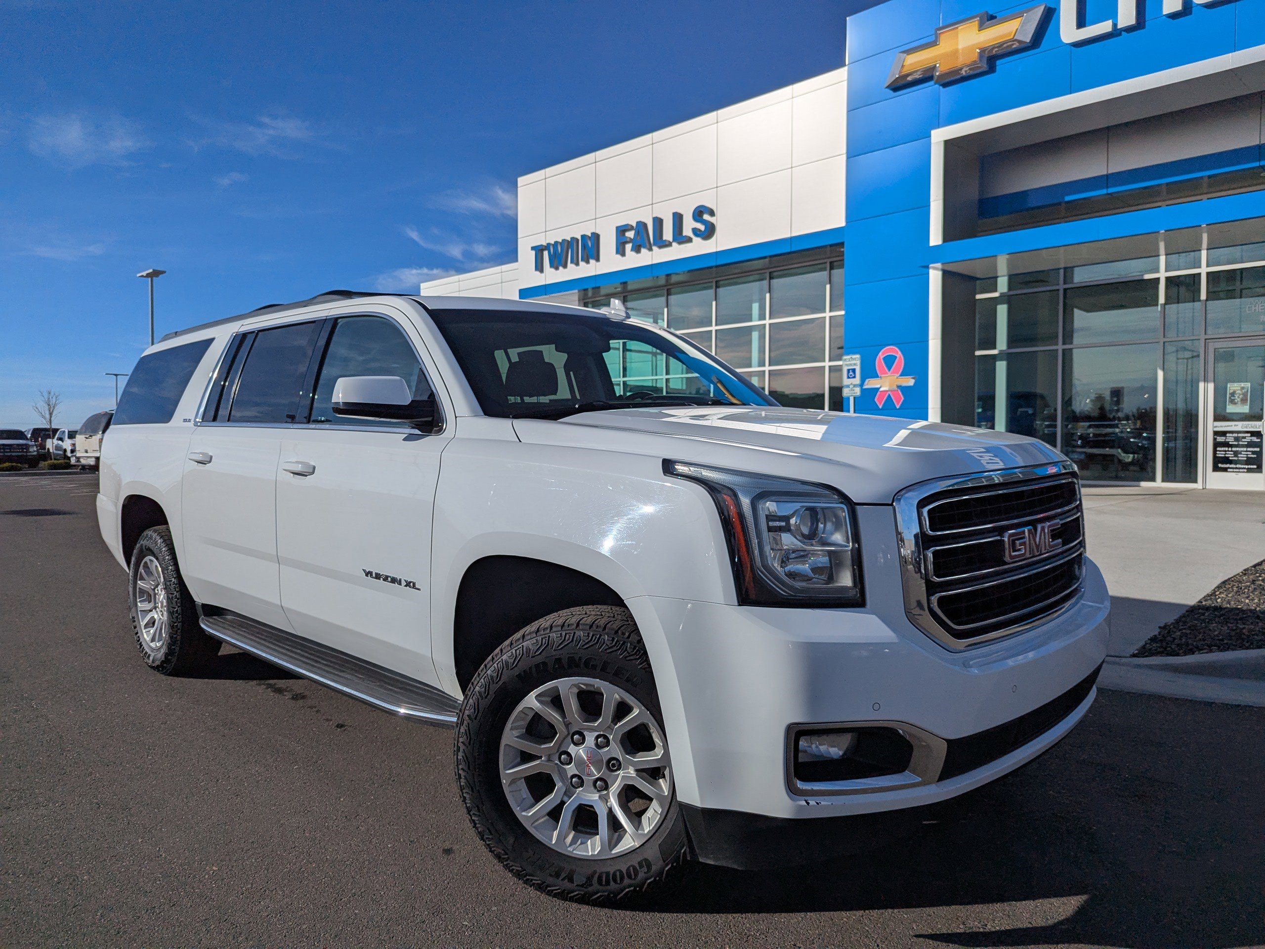 2017 GMC Yukon XL SLE's photo