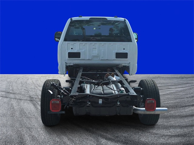 2025 Ford F-350 XL photo 4