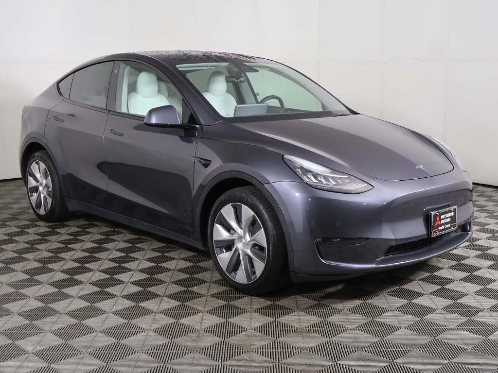 Used 2021 Tesla Model Y Long Range with VIN 5YJYGDEE3MF271104 for sale in Parma, OH