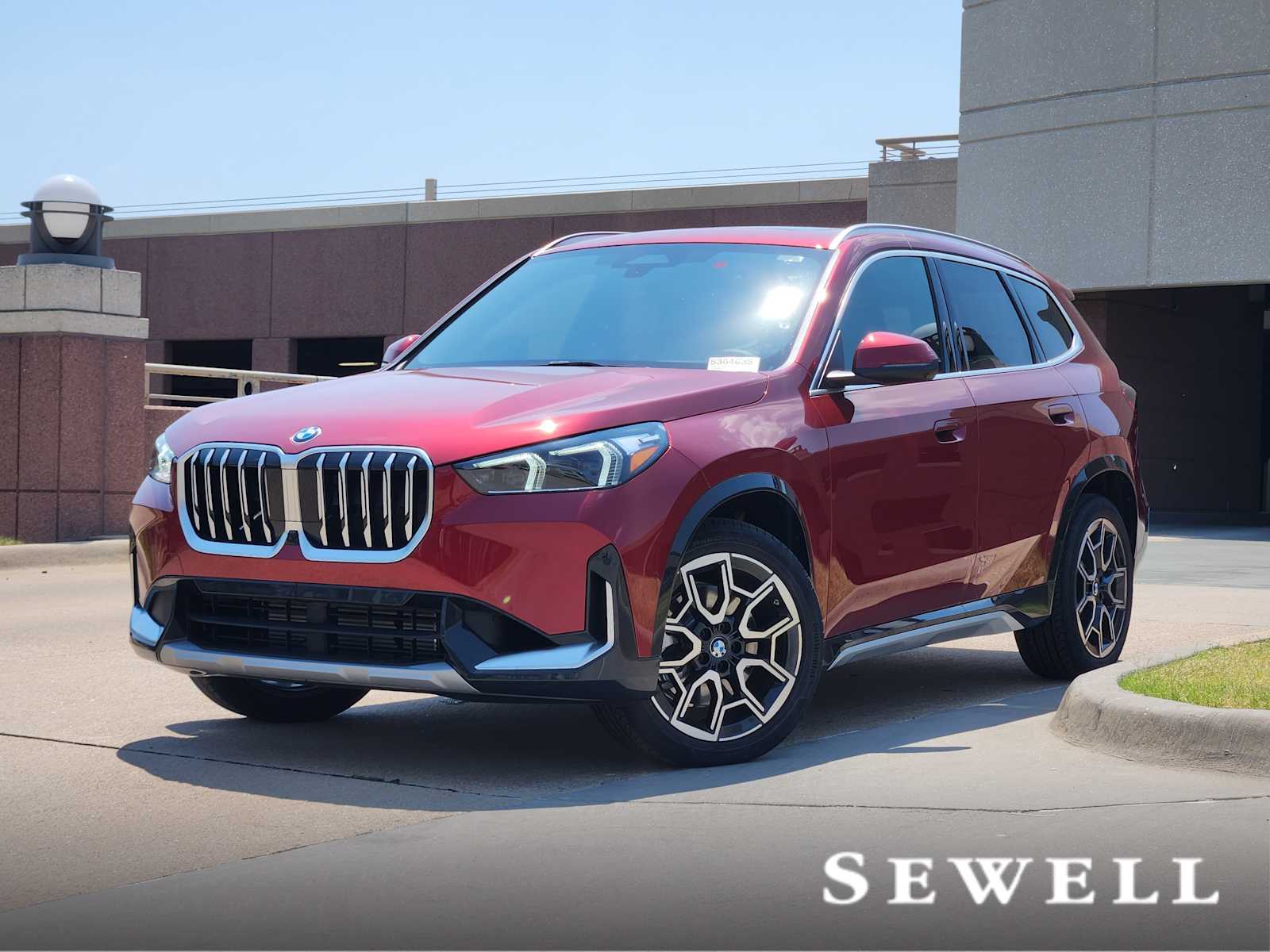 2026 BMW X1 28i's photo