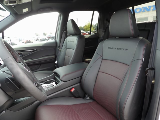 2026 Honda Ridgeline Black Edition photo 18