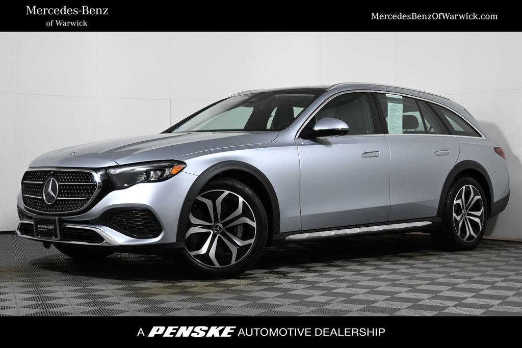 2025 Mercedes-Benz E-Class E450 All-Terrain's photo