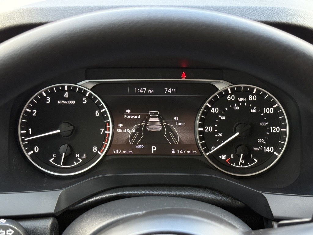 2025 Nissan Pathfinder S photo 29
