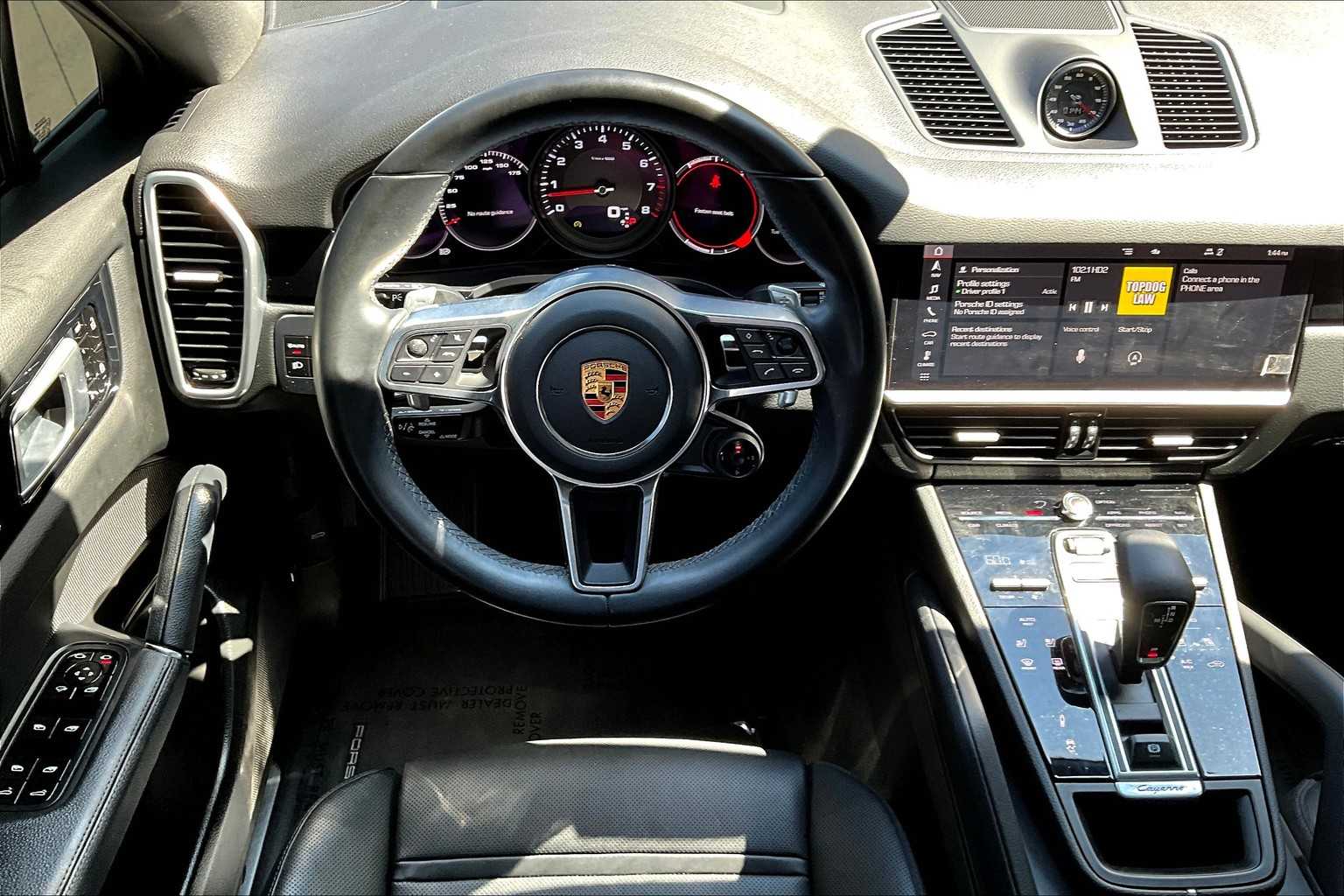 2021 Porsche Cayenne Coupe photo 13