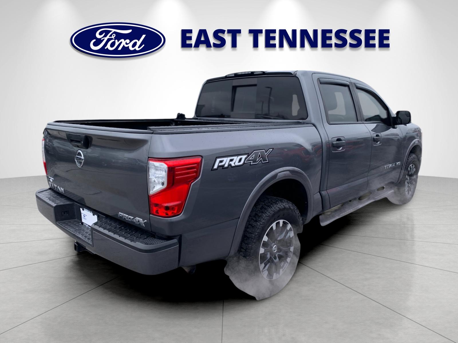 2019 Nissan Titan PRO-4X photo 2