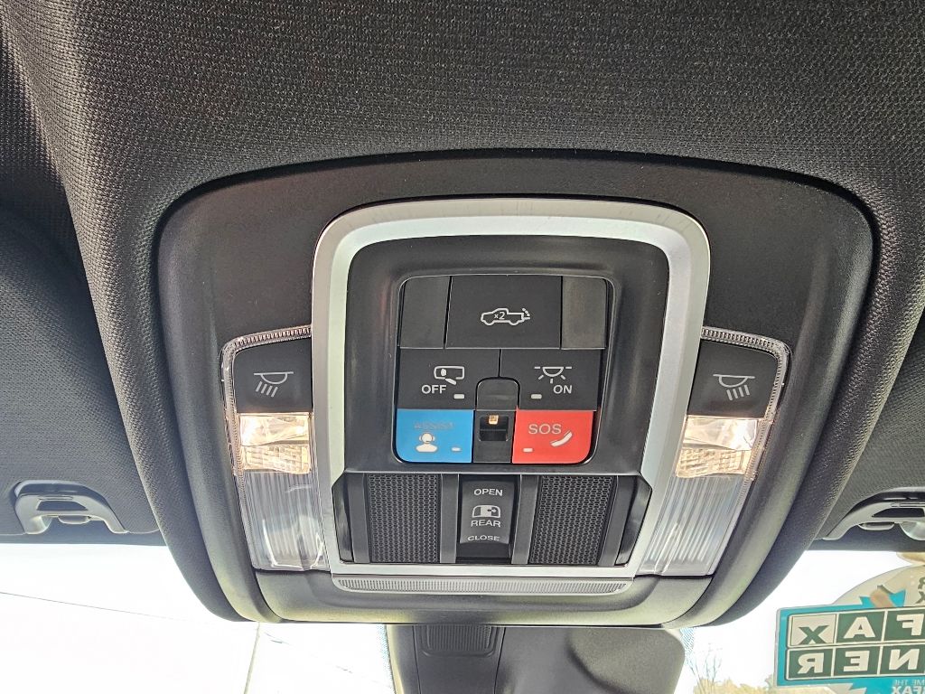 2025 RAM 1500 - Image 22