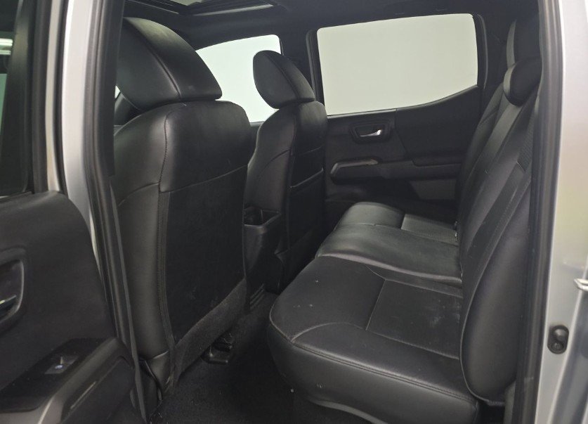 2023 Toyota Tacoma SR5 4x4 photo 8