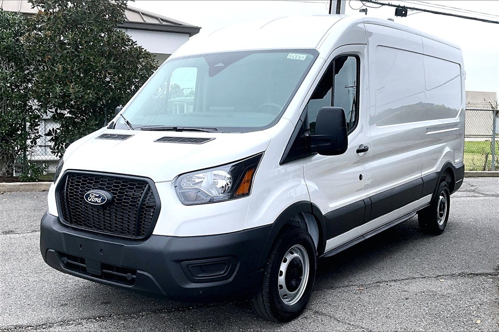 2026 Ford Transit Van Base's photo