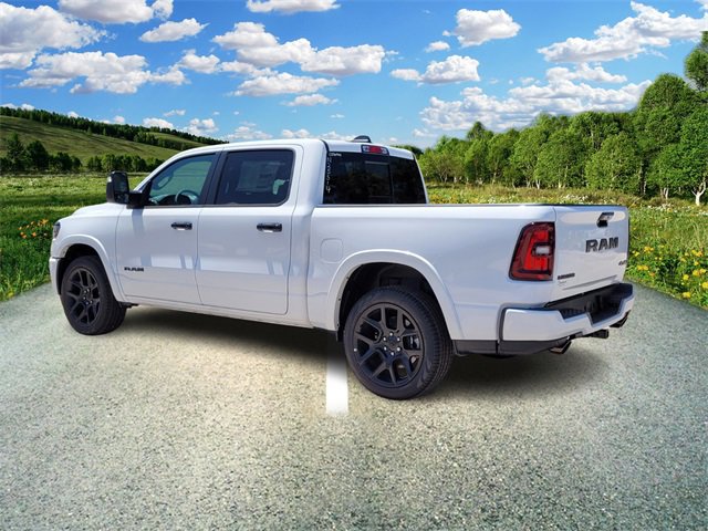 2025 Ram 1500 Laramie photo 3