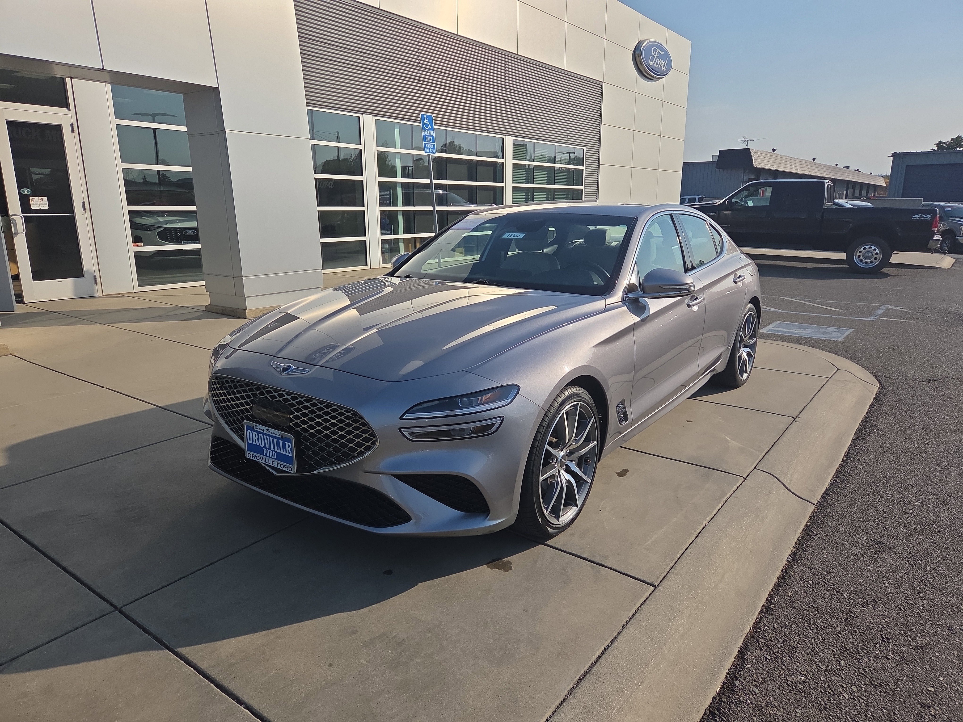 2023 GENESIS G70