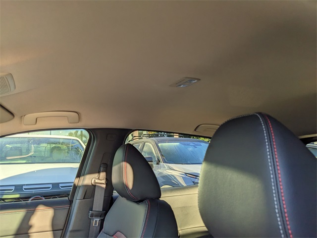 2026 Nissan Kicks SR photo 12