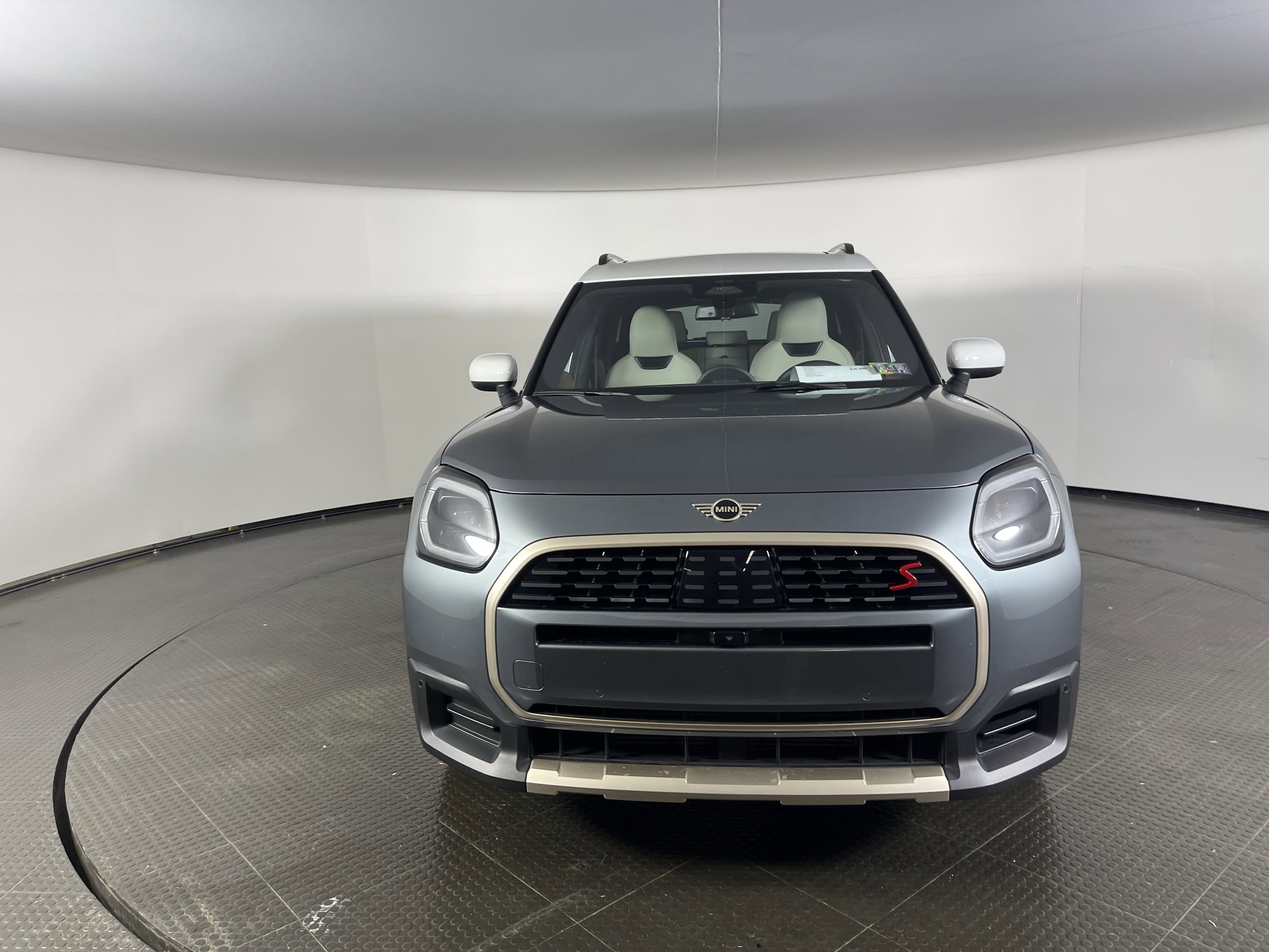 2025 Mini Cooper S ALL4 photo 9