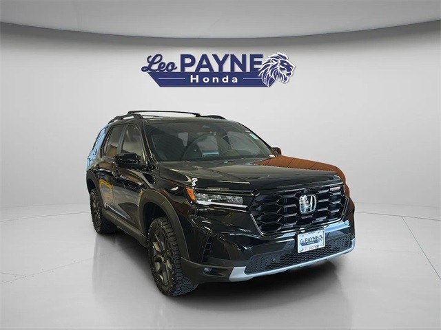 2025 Honda Pilot TrailSport's photo
