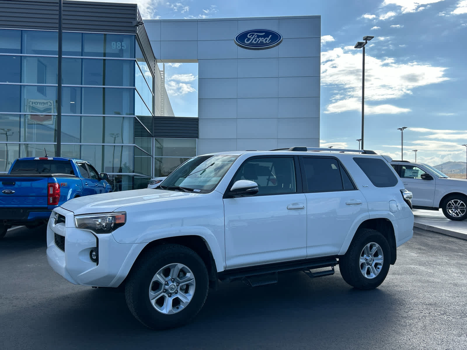 2023 Toyota 4Runner SR5 Premium's photo