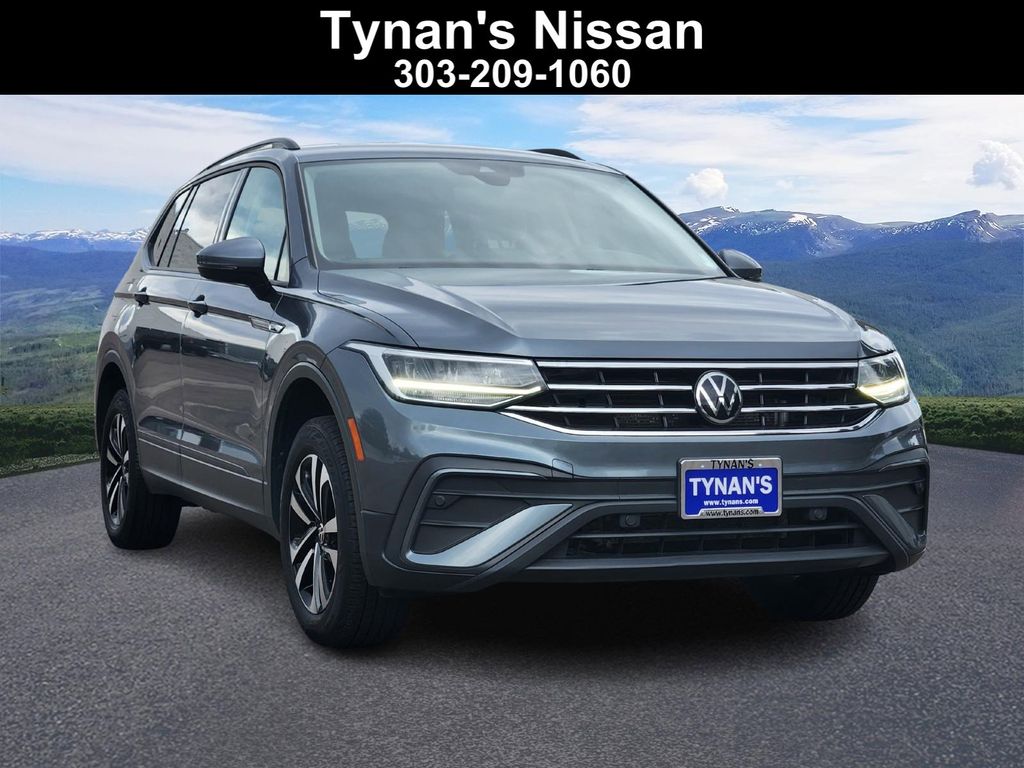 2022 Volkswagen Tiguan S's photo