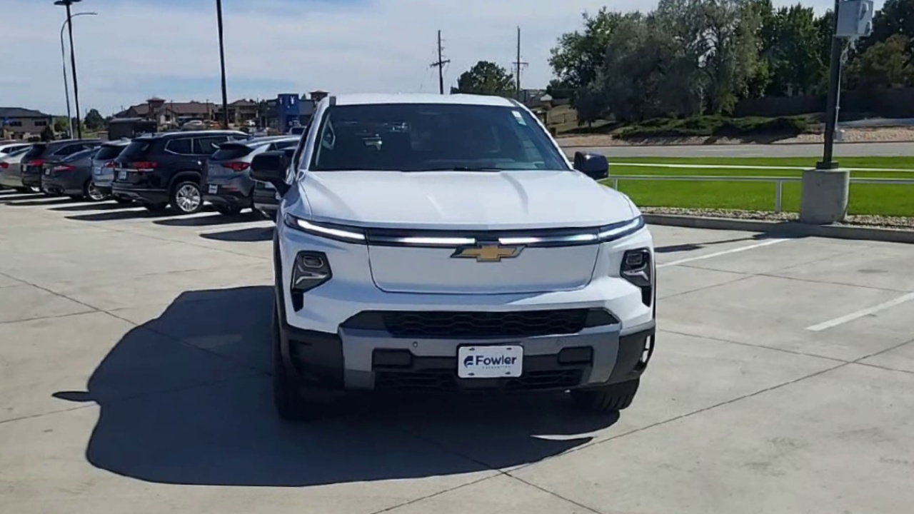 2026 Chevrolet Silverado EV LT photo 3