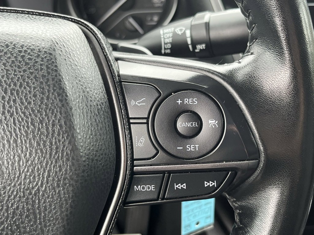 2024 Toyota Camry SE photo 3