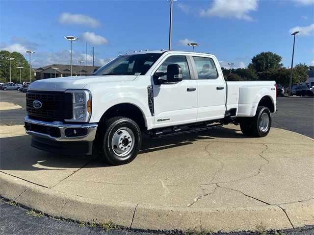 2025 Ford F-350 photo 5
