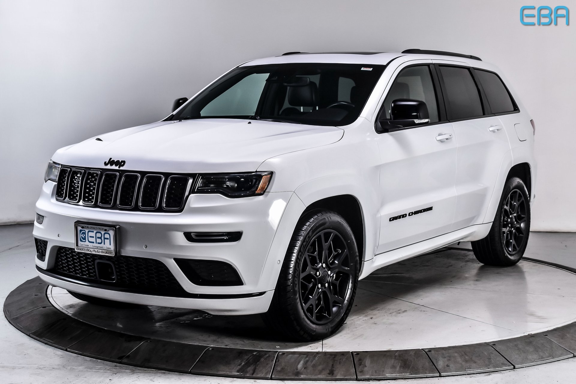 2021 Jeep Grand Cherokee Limited X photo 2