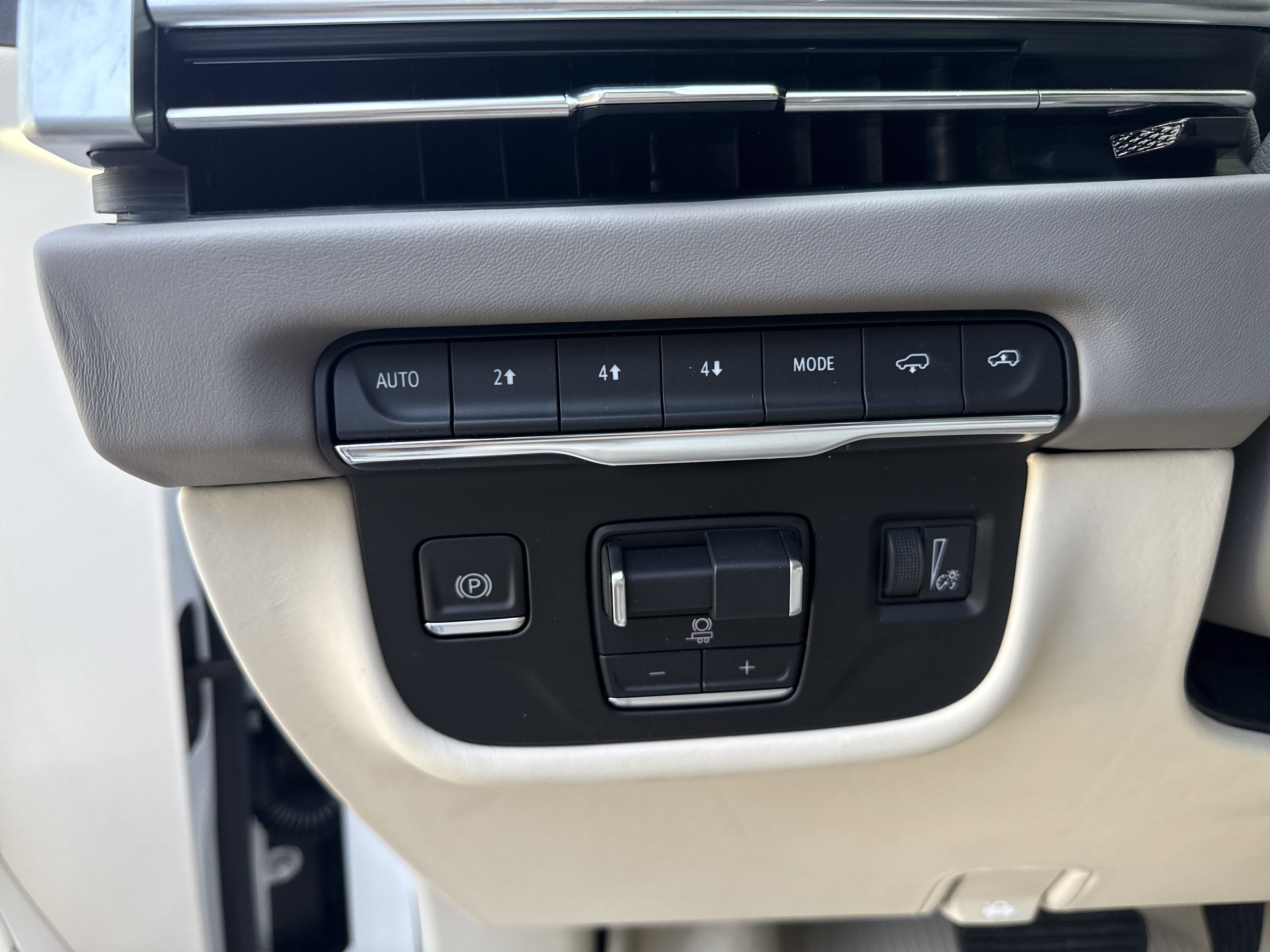 2025 Cadillac Escalade ESV Sport Platinum photo 12