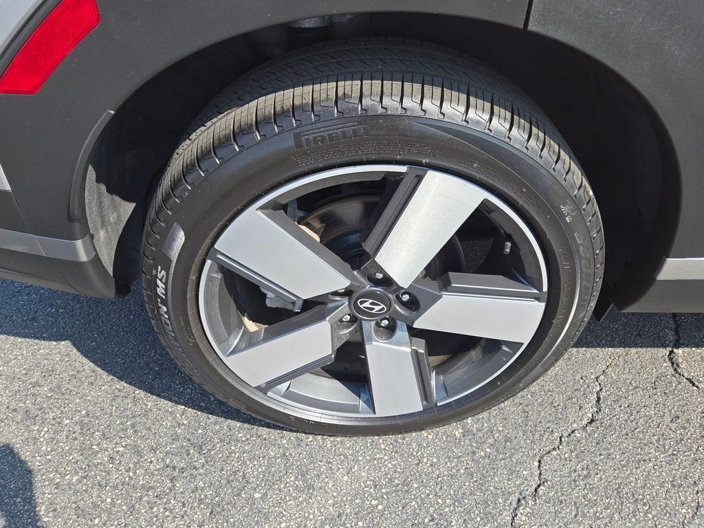 2024 Hyundai Santa Fe Limited photo 13