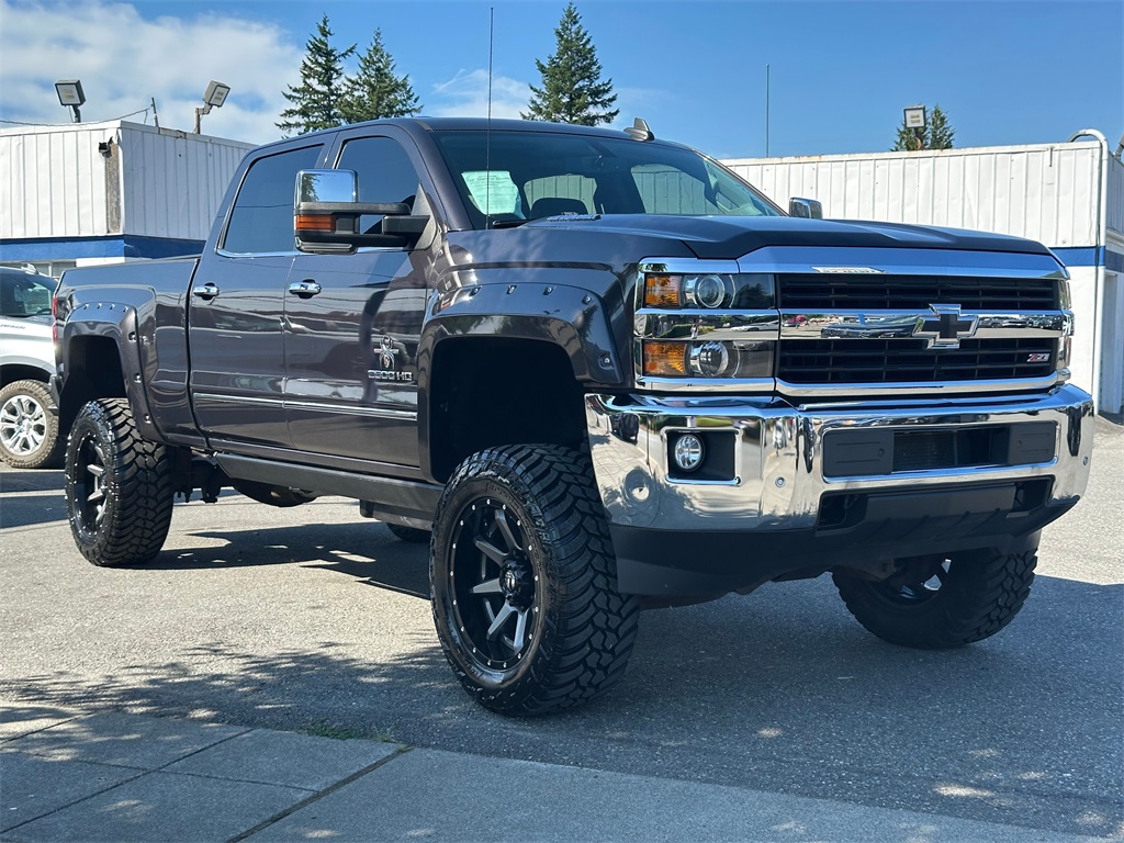 2015 Chevrolet Silverado 2500HD LTZ photo 4