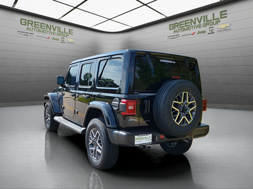 2025 Jeep Wrangler Sahara photo 4