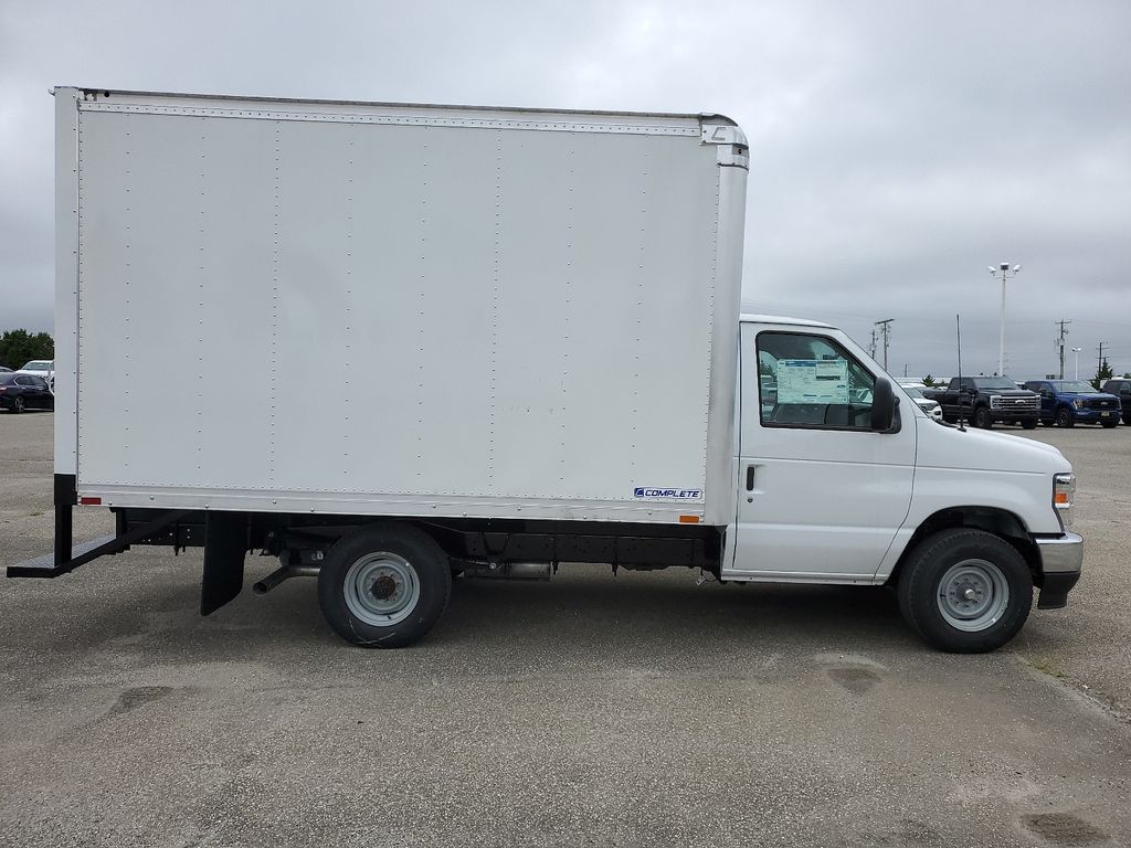 2024 Ford E-350 photo 2