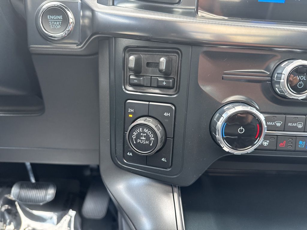 2025 Ford F-150 Lariat photo 31