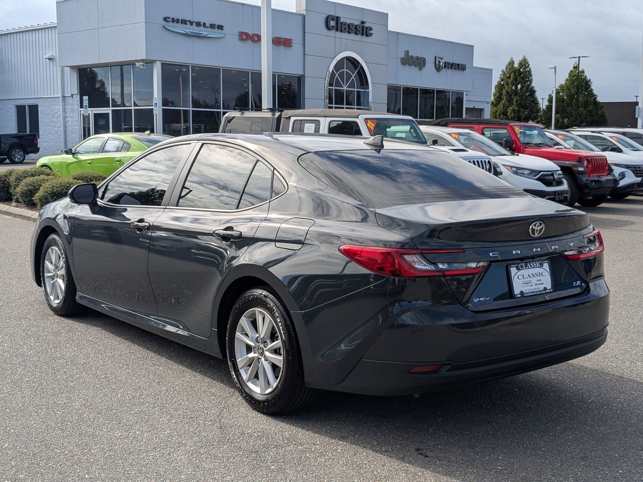 2025 Toyota Camry LE photo 4