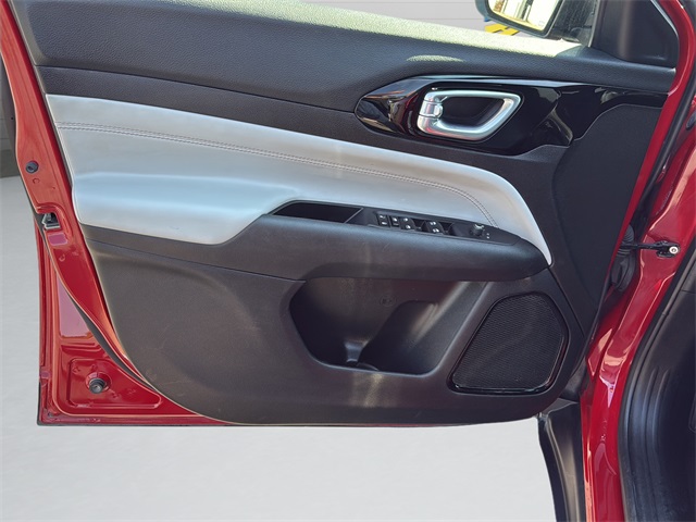 2024 Jeep Compass Limited photo 23