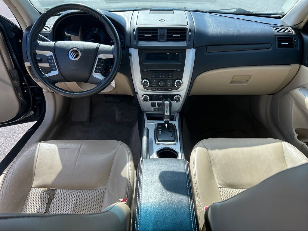 2010 Mercury Milan Premier photo 14