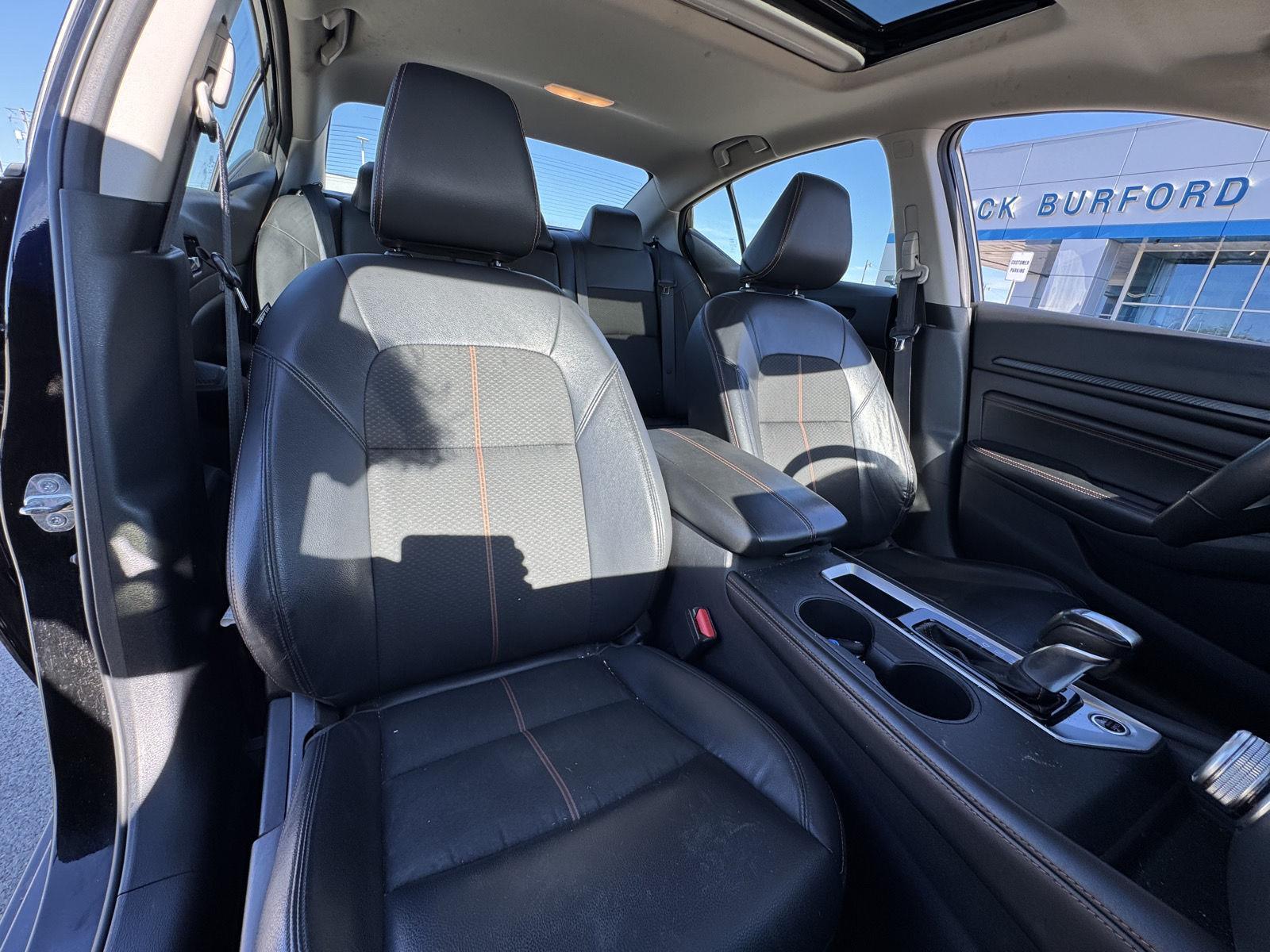 2022 Nissan Altima 2.5 SR photo 29
