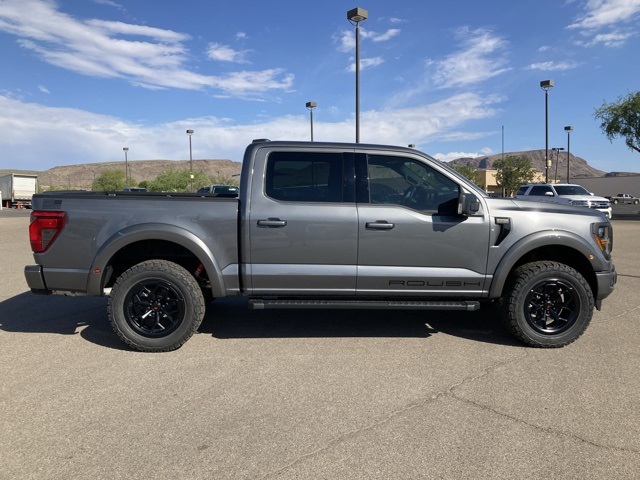 2025 Ford F-150 XLT photo 4