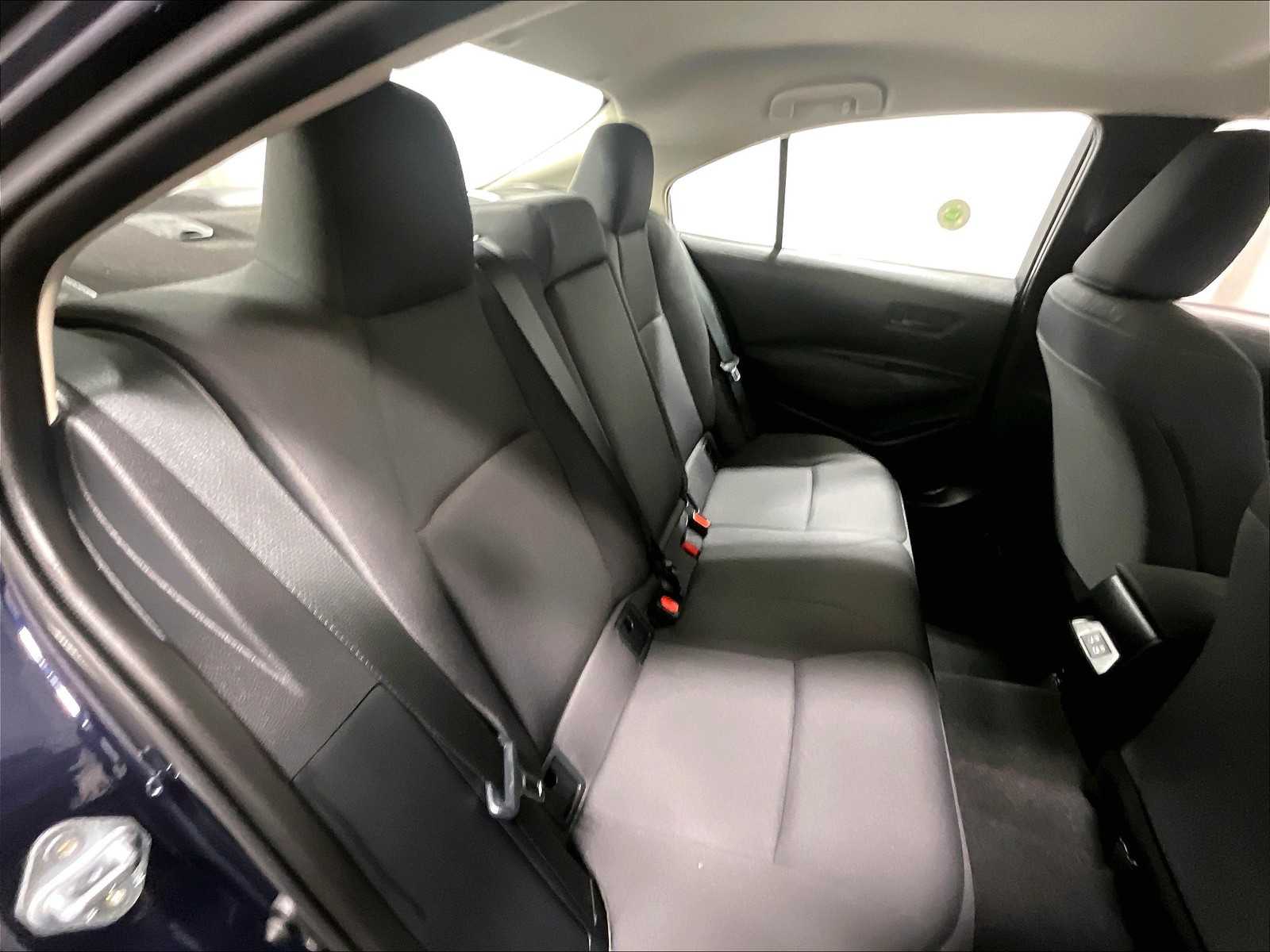 2025 Toyota Corolla LE photo 16