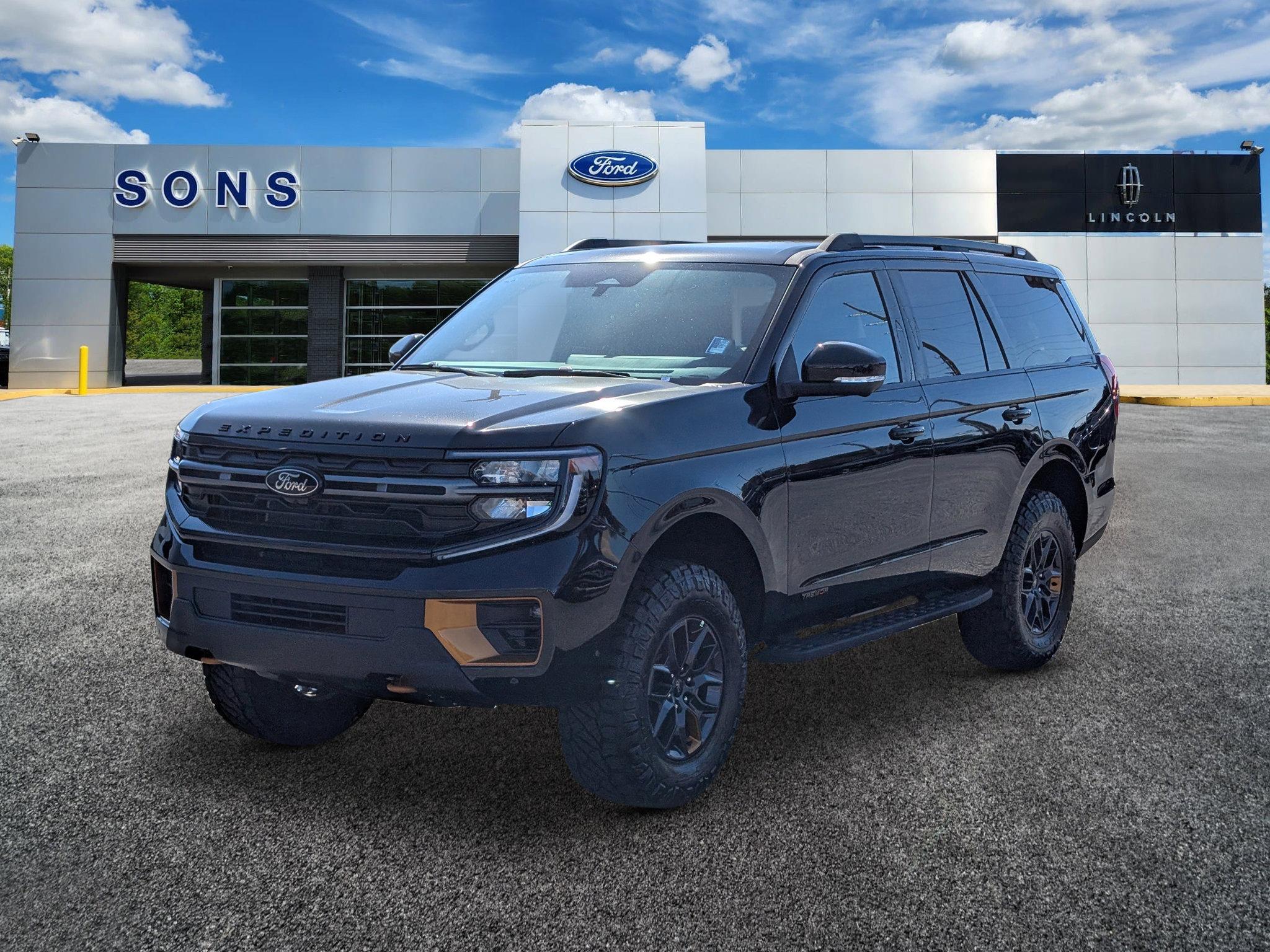 2025 Ford Expedition Tremor's photo