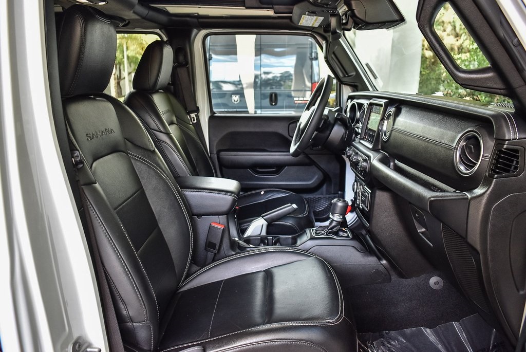 2022 Jeep Wrangler Unlimited Sahara 4xe photo 14